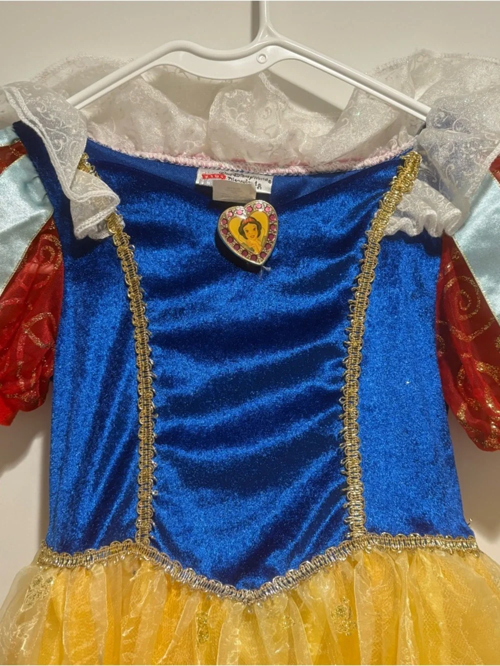 Classic Princess Dress-Up Costume Snow White with velvet cape 6/6x